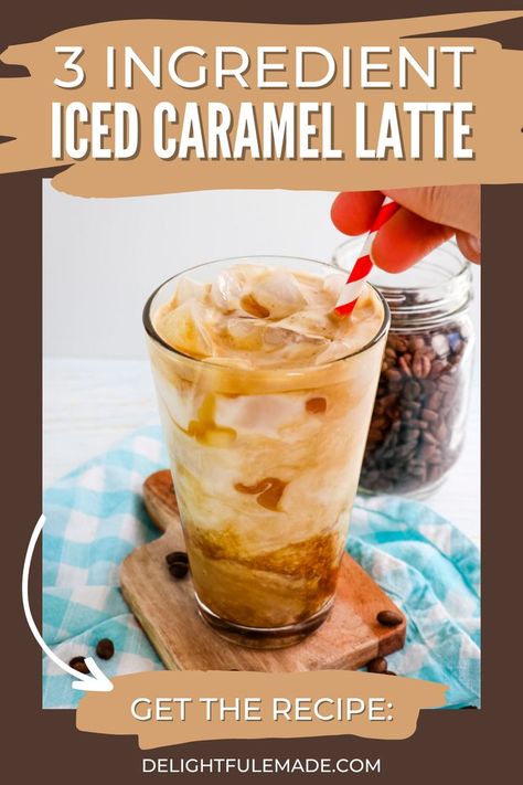 Diy Iced Coffee Recipes, Iced Caramel Latte Recipe, Expresso Recipes, Breakfast Beverages, Coffee Shop Drinks, Caramel Latte Recipe, Diy Iced Coffee, Caramel Iced Coffee Recipe, Healthy Iced Coffee