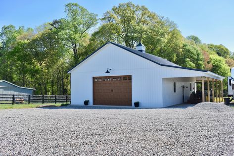 Farmhouse Shop Building, Garage With Overhang, Metal Barns Exterior, White Metal Building, 30x40 Pole Barn Garage, 40x40 Shop, Pole Building Garage, Barn Garage Plans, Barn Makeover