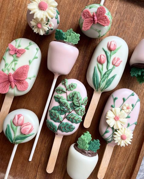 St Patrick’s Day Cakesicles, Fairy Cakesicles, Fall Cake Popsicles, Floral Cakesicles, Spring Cakesicles, Flower Cakesicles, Summer Cakepops, Boho Cakesicles, Easter Cakesicles