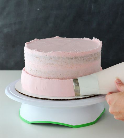 Cake With Buttercream, Smooth Cake, Creative Cake Decorating, Best Chocolate Cake, Easy Cake Decorating, Buttercream Icing, Cake Icing, Dessert Decoration, Cake Decorating Tutorials