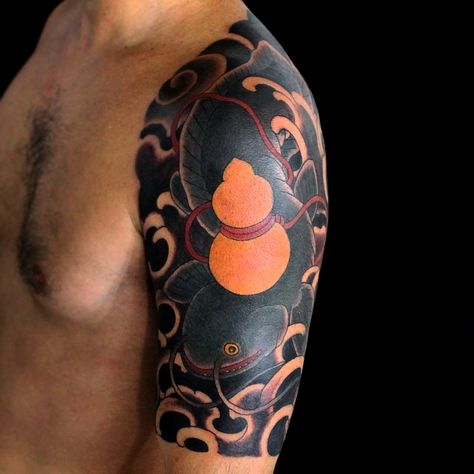 #irezumi #namazu #omoko @leandrolarangeiras @omokotattoo Namazu Tattoo, Catfish Tattoo, Japanese Tattoos, Japanese Sleeve Tattoos, Japanese Sleeve, Japanese Tattoo, Catfish, Koi, Sleeve Tattoos