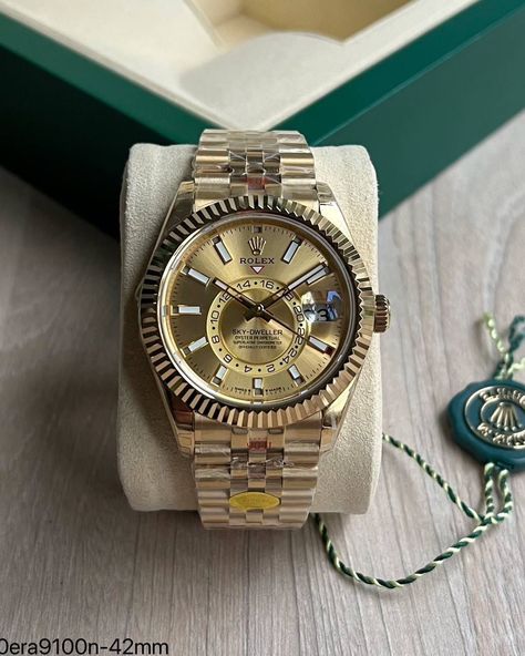 Rolex Sky-dweller 42mm 18k Yellow Gold Champagne Dial Sky Dweller, Ll Cool J, Gold Champagne, Watches Unique, Champagne Gold, Time Piece, Rolex, Champagne, Yellow Gold