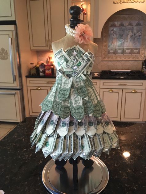 Money Dress Dollar Bills, Money Origami Dress Tutorial, Money Necklace For Birthday, Graduation Money Necklace Dollar Bills, Dollar Dress, Wrapping Money, Money Lei Diy, Money Creation, Money Dress