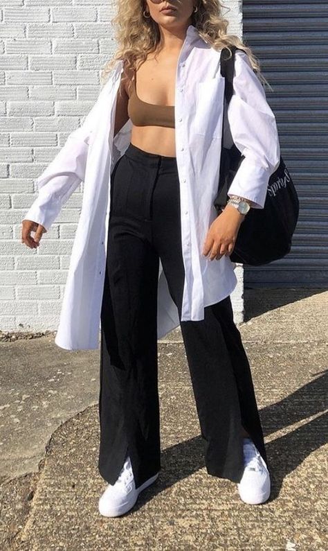 Outfits Con Camisa, Urban Outfitters Clothes, Chill Outfits, Stil Inspiration, Mode Ootd, Modieuze Outfits, Elegantes Outfit, Mode Inspo, Mode Streetwear