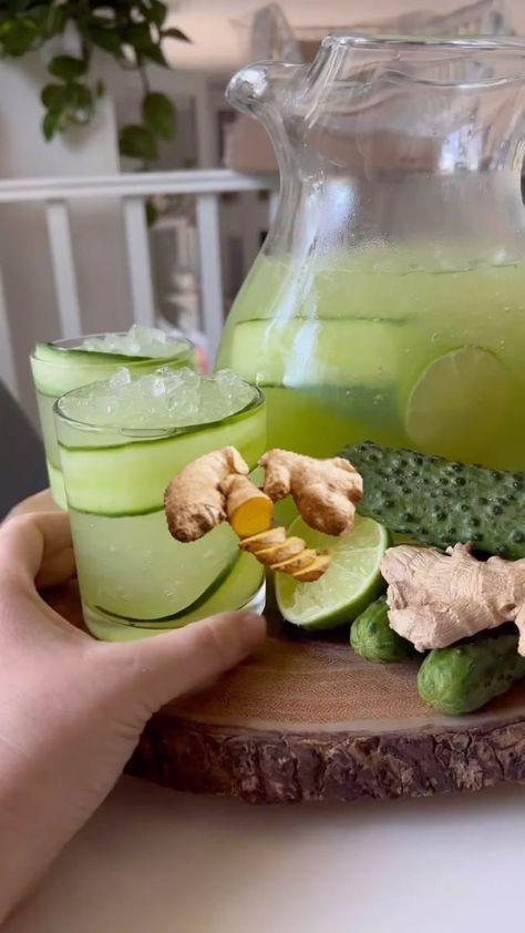 it’s getting flu and cold season let’s get ready with that ginger. #WellnessCoach #NutritionCoach #Changer. | Let’s Talk Her Wellness Show | modhippiehabits · Original audio Cucumber And Ginger Drink, Pitcher Mocktail Recipe, Healthy Snakes, Cucumber Agua Fresca, Cucumber Water Recipe, Morning Shots, Ginger Simple Syrup, Easy Juice Recipes, Juice Cleanse Recipes