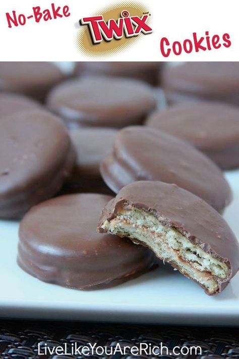 No-Bake Twix Cookie from Live Like You Are Rich Twix Cookie, Twix Cookies, God Mat, Easy Cookie Recipes, Yummy Sweets, Tea Cakes, 3 Ingredient, Eat Dessert, Cookie Desserts