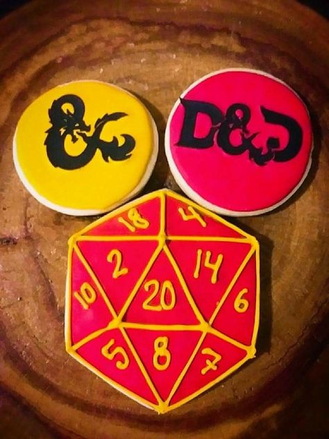 Dnd Themed Treats, Dnd Cookies, D&d Cookies, Dungeons And Dragons Cookies, Dungeons And Dragons Grooms Cake, Dungeons And Dragons Desserts, D&d Cake Ideas, Dungeons And Dragons Baby Shower Ideas, Dungeons And Dragons Cake