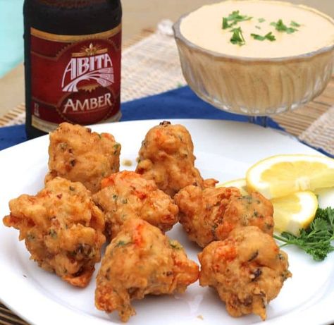 Crawfish Beignets, Crawfish Dishes, Crawfish Recipes, New Orleans Recipes, Cajun Dishes, Remoulade Sauce, Cajun Cooking, Louisiana Recipes, Creole Recipes