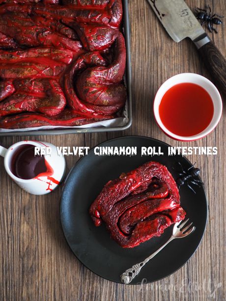 Red Velvet Cinnamon Roll Intestines Halloween Food Intestines, Brain Cinnamon Rolls Halloween, Red Cinnamon Rolls, Halloween Intestines Cinnamon Rolls, Halloween Intestines Food, Cinnamon Roll Intestines Halloween, Intestine Cinnamon Rolls, Spooky Cinnamon Rolls, Cinnamon Roll Halloween