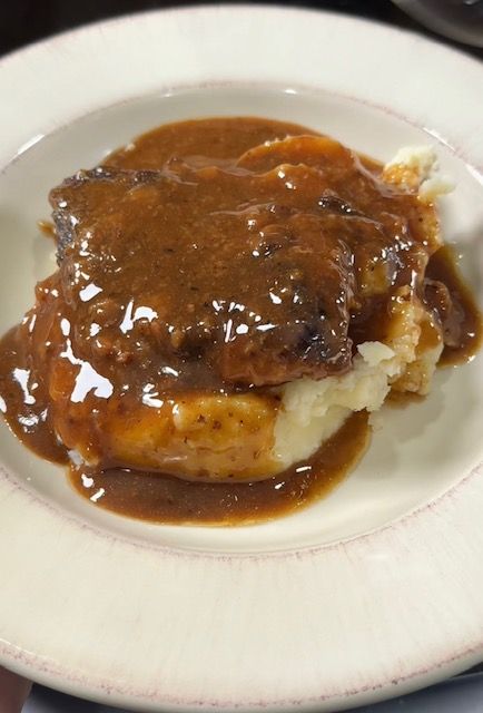 Minute Steak And Gravy, Minute Steak Recipes, Minute Steak, Cube Steak And Gravy, Steak And Gravy, Dinner Ideas Family, Minute Steaks, Cube Steak, Potato Side Dishes