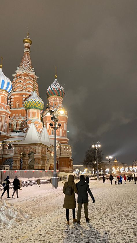 Moscow Travel Aesthetic, Travel To Russia, Moscow In Winter, Rusia Aesthetic, Moscow Russia Aesthetic, Russian Vibes, Mosca Russia, Moscow Cathedral, Russian Cities