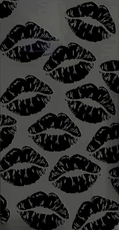 Black Lips Wallpaper, Baddie Wallpaper Black, Baddie Aesthetic Pictures, Girly Black Aesthetic Pictures, Black Kisses Wallpaper, Cute Baddie Wallpapers Aesthetic, Kiss Black Aesthetic, Baddie Wallpaper Iphone Black, Baddie Black Wallpaper