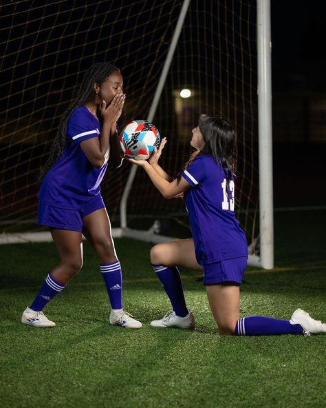 MEDIA DAY ‘24 . . . #soccer #mediaday #fypシ #fyp Soccer Photos To Recreate, Duo Soccer Poses For Pictures, Soccer Duo Pictures, Duo Soccer Poses, Media Day Poses Soccer Duo, Soccer Media Day Poses Duo, Soccer Pics With Friends, Soccer Photo Ideas, Soccer Poses For Pictures