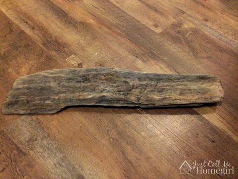 Drift Wood Ideas Driftwood Art Diy, How To Clean Driftwood Without Bleach, Driftwood Signs Diy, Where To Find Driftwood, Dandelion Ideas, Beach Art Crafts, Drift Wood Sign, Driftwood On Beach, Driftwood Signs