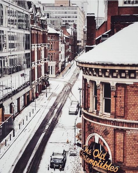 West Mids Photo Collective on Instagram: "WMPC FEATURE: The snow may have melted a few weeks ago, but we just love snowy shots of Brum on the feed so here’s a cracking one from @alex_tz78. Maybe we’ll see snow again before Christmas!" City Of Birmingham, Birmingham City, England And Scotland, Close Your Eyes, The Snow, Great Britain, Before Christmas, Birmingham, Your Eyes