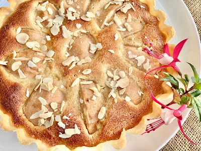 Frangipane Cake, Pear Frangipane Tart, Recipes For Sweets, British Bake Off Recipes, Bake Off Recipes, Frangipane Tart, Gluten Free Pastry, Homemade Custard, Pear Tart