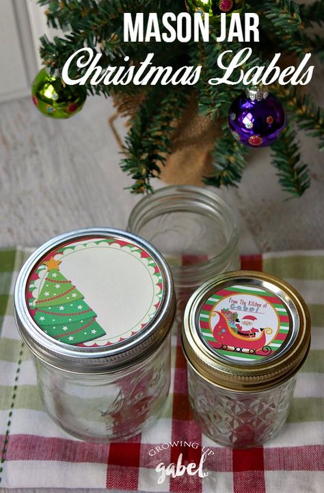 Free printable mason jar lid labels for #Christmas help make easy homemade #gifts for the holidays. Fill with homemade treats and add a bow! Jar Printable, Mason Jar Christmas, Christmas Treats For Gifts, Christmas Help, Mason Jars Labels, Easy Homemade Gifts, Label Christmas, Christmas Mason Jars, Mason Jar Crafts Diy