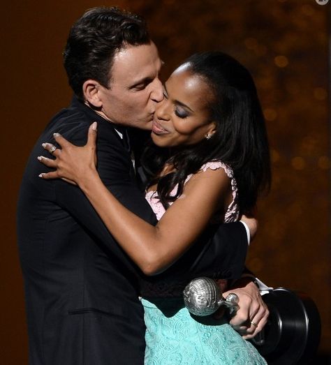 Scandal Tony Goldwyn And Kerry Washington, Kerry Washington And Tony Goldwyn, Scandal Tv Series, Scandalous Outfits, Fitzgerald Grant, Scandal Tv Show, Olivia And Fitz, Naacp Image Awards, Swirl Couples