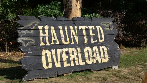 Really trying to get into the holiday spirit a few friends and I visited Haunted Overload in Lee, New Hampshire. Haunted Overload is one of the most creative and unique haunted attractions in New England and it did NOT disappoint! Haunted Overload Nh, Haunted Overload, Night Lite, Hoof Print, Haunted Attractions, Scary Costumes, Fright Night, Free Event, New Hampshire