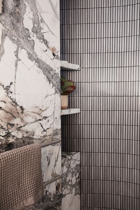 Marble Washroom Design, Luxury Tile Bathroom, Exterior Tiles, Architecture Bathroom, Washroom Design, Bathroom Design Inspiration, The Local Project, Feature Tiles, Sydney Harbour