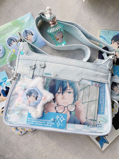 Kpop Ita Bag, Clear Bag Aesthetic, Ita Bag Aesthetic, Ita Bag Ideas, Itabag Ideas, Ita Bags, Ita Bag, Study Stationery, Bag Pins