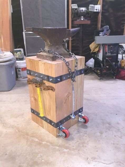 Anvil Stand Ideas, Forge Stand, Anvil Stand, Vise Stand, Forging Tools, Welding Shop, Blacksmith Forge, Anvils, Blacksmith Tools