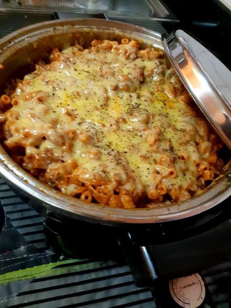 Bubbly & cheesy bakedmac in Saladmaster electric skillet- Salad Master Recipes, Saladmaster Recipes, Salad Master, Electric Skillet Recipes, Electric Skillet, Skillet Recipes, Skillet Meals, Aesthetic Food, Skillet