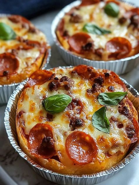 recipes quickie | Low Carb Pizza Bowls Recipe | Facebook Supreme Pizza Bowls Low Carb, Weight Watchers Pizza Bowl, Crust Less Pizza Bowl, Pizza Bowl Meal Prep, Low Carb Pizza Bowls, Pizza Bowls Low Carb, Low Carb Pizza Bowl, Crustless Pizza Bowl, Pizza In A Bowl