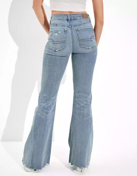 American Eagle Jeans Women, Super Flare Jeans, Womens Flare Jeans, Jeans American Eagle, Bottom Jeans, Stunning Outfits, Cute Everyday Outfits, Best Jeans, Bell Bottom