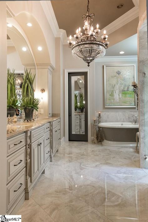 Master Bathrooms Luxury, Bathrooms Luxury, Italian Bathroom, Luxury Master Bathrooms, Bathroom Decor Luxury, Master Bath Remodel, Classic Bathroom, Bathroom Remodel Designs, Dream House Rooms