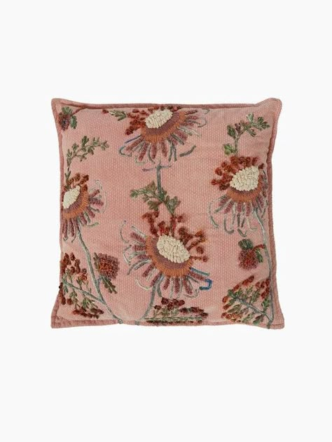 Calm Living Room, House Shopping List, Cushion Inspiration, Green Living Room Decor, Pink Couch, Cross Road, Pink Cushion, House Shopping, Kings Cross