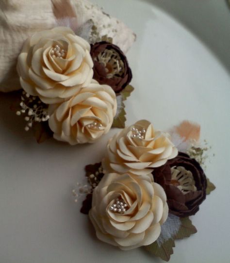 Wedding Corsages Brown Corsage, Cricut Rolled Flowers, Mother Of The Bride Flowers, Formal Decor, Forest Themed Wedding, Metallic Wedding Cakes, Rolled Flowers, Welcome Flowers, Diy Wedding On A Budget