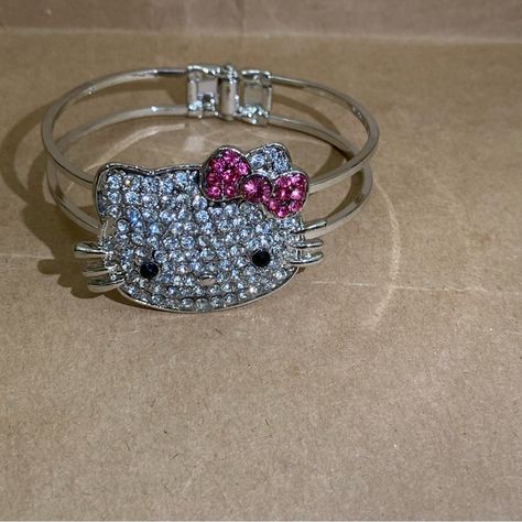 Hello Kitty Bling Bangle Bracelet. Exactly As Shown In Pictures. Never Used. Jewelry Hello Kitty, Sanrio Jewelry, Easy Diy Fashion, Girly Apartment Decor, Kandi Bracelets, Pretty Jewelry, Brain Dump, Funky Jewelry, Hand Jewelry