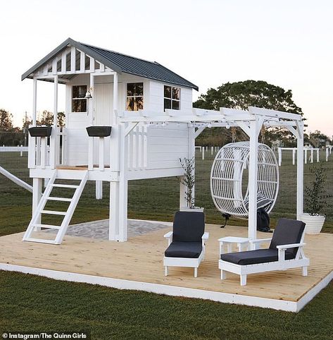 Creative mum, 34, reveals how she turned a cubby house from Bunnings into a Hamptons-inspired haven | Daily Mail Online Cubby House Ideas, Kids Cubby Houses, Backyard Goals, Playhouse Ideas, Kids Cubbies, Backyard Kids Play Area, Kids Backyard, Backyard Area, Backyard Playhouse