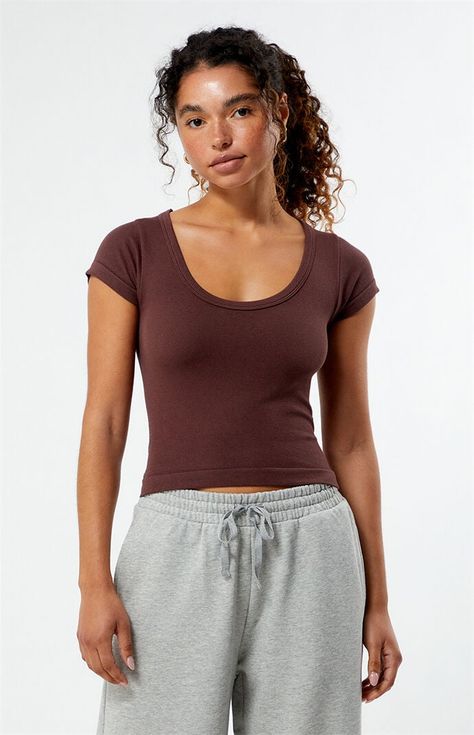 The Seamless Scoop Top from PS Basics by Pacsun offers a comfortable and flattering fit for your everyday style. This top has short sleeves, a scoop neckline, and a fitted design.Solid color topSeamless fabricGood stretchShort sleevesScoop necklineFitted67% rayon, 25% nylon, 8% spandexHand washModel is wearing a size XS PS Basics by Pacsun Womens Seamless Scoop Top - Brown size Medium Cheap Seamless Scoop Neck Top, Seamless Scoop Neck Summer Top, Summer Scoop Neck Seamless Crop Top, Seamless Fitted Scoop Neck T-shirt, Pacsun Tops Tees, Scoop Top, Pacsun Tops, Pacsun, Everyday Style