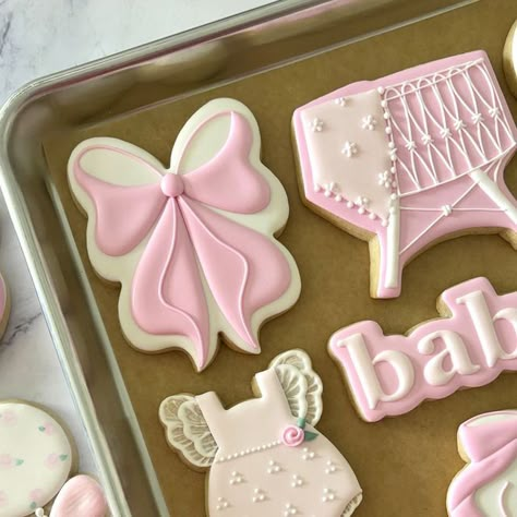 GO GO COOKIE CO.  Lisa on Instagram: "I'm loving the bow trend! Pink on pink for a new baby girl.  #coquette #babyshowercookies #bowcookies #gogocookieco #olympiawashington #pnwbaker #cottagebaker #legalbaker #babygirlcookies" Coquette Sugar Cookies, Pink Bow Cookies, Bow Cookies Decorated, Baby Shower Girl Cookies, Baby Shower Cookies For Girl, Bow Cookies, Baby Shower Biscuits, Bow Trend