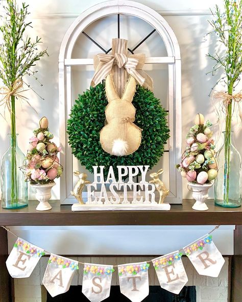 23 EASY Easter fireplace mantel decorating ideas - Clementine Online Easter Fireplace Mantel Decor, Easter Fireplace Mantel, Easter Fireplace Decor, Fireplace Mantel Decorating Ideas, Easter Arrangements, Easter Themes, Modern Easter Decor, Easter Mantel, Mantel Decorating Ideas