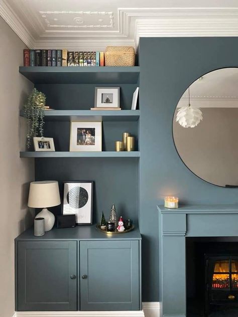 Living Room Bookshelves, Alcove Ideas Living Room, Terrace Living Room, Feature Wall Living Room, Snug Room, Decor Salon, Living Room Wall Color, Victorian Living Room, Living Room Built Ins