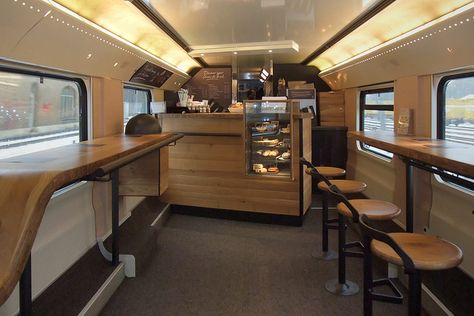 SBB - Cafe bottom floor | Flickr - Photo Sharing! Bus Cafe, Train Restaurant, Bus Restaurant, Train Concept, Mobile Cafe, Mobile Coffee Shop, Coffee Trailer, Coffee Van, Container Cafe