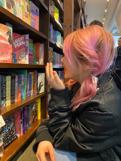 Geek Girl Aesthetic, Echo Aesthetic, Pink Hair Outfit, Oosawa Aya, I Kissed Shara Wheeler, Light Pink Hair, Van Doren, The Legion, Mystery Novels