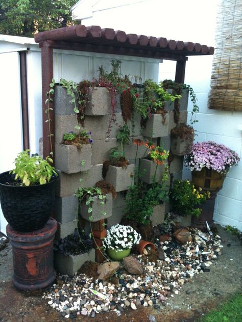 cinder block planter Cinder Blocks Diy, Cinder Block Fire Pit, Garden Vertical, Cinder Block Garden, Cinder Block Walls, Cinder Blocks, Garden Area, Cinder Block, Garden Edging