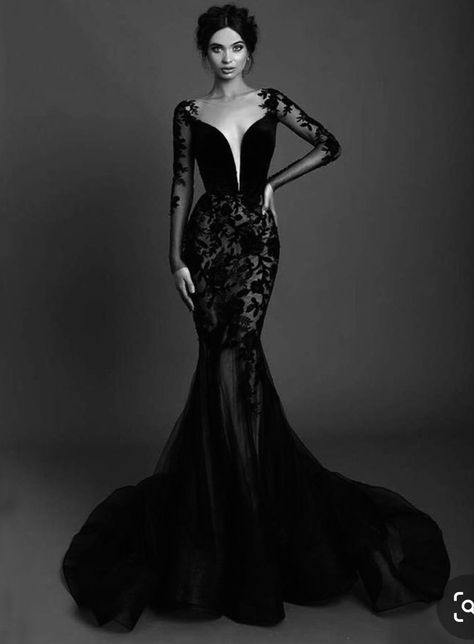 Black Wedding Dress Mermaid, Goth Wedding Dresses, Wedding Dress Aesthetic, Gothic Gowns, Black Wedding Dress Gothic, Black Mermaid Dress, Black Lace Wedding, Black Wedding Gowns, Black Wedding Dress