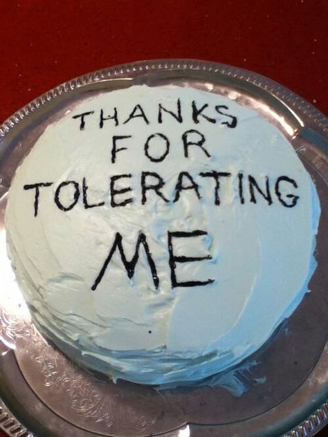 Thanks for tolerating me. So making this for my mom and giving it to her at my graduation in front of everyone! Anniversary Cake, E Card, San Valentino, I Laughed, Cookies Et Biscuits, Funny Pictures, Funny Memes, Birthday Cake, Pasta