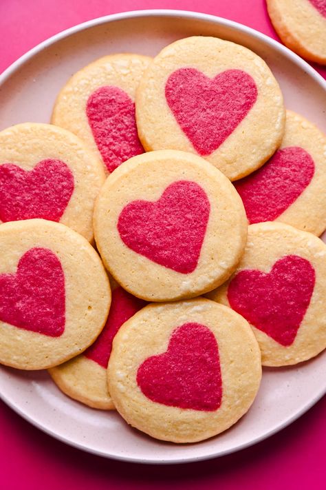 Remember those slice and bake cookies from your childhood that came in a tube? These homemade slice and bake heart cookies are surprisingly easy to make, taste better than the original, and are free from preservatives and artificial coloring. Home Made Sugar Cookies, Homemade Sugar Cookie Dough, Edible Cookie Dough Bites, Slice And Bake Cookies, Crowded Kitchen, Vegan Sugar Cookies, Edible Cookie Dough Recipe, Plain Cookies, Cookie Dough Bites