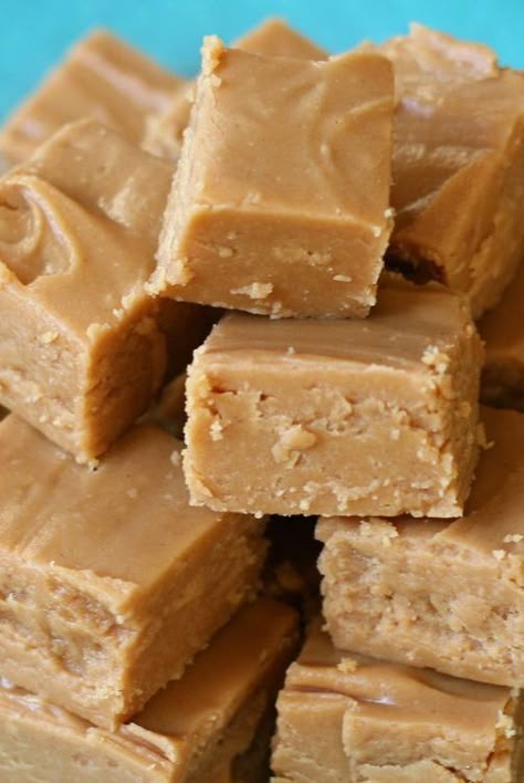 This 2-ingredient peanut butter fudge is easy to make in the microwave with creamy peanut butter and whipped cream cheese frosting for the perfect sweet treat. Chocolate Walnut Fudge Recipe, Old Fashioned Peanut Butter Fudge, Christian Cookies, Peanut Butter Fudge Recipes, Walnut Fudge Recipe, Peanut Butter Fudge Recipes Easy, Chocolate Walnut Fudge, Peanut Butter Buckeyes, Rocky Road Fudge