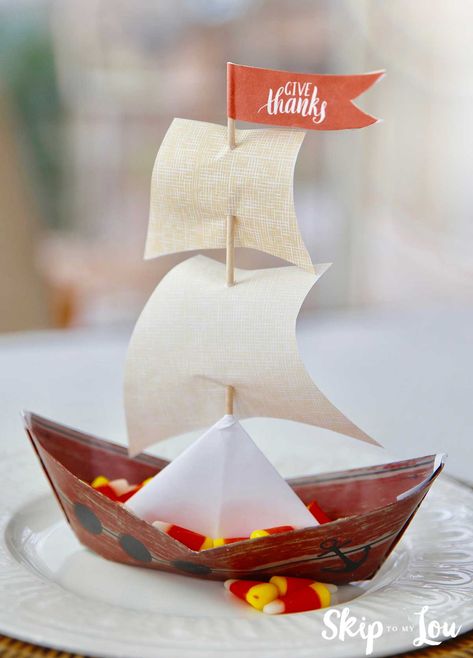 How To Make A Mayflower Ship, Mayflower Activities, November Homeschool, Mayflower Ship, Thanksgiving Kids Table, Homemade Apple Pie Filling, Easy Thanksgiving Crafts, Skip To My Lou, Fall Candy