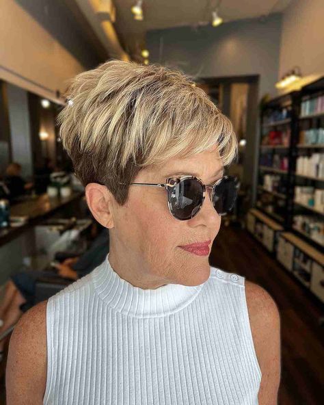 26 Best Short Haircuts for Women Over 60 to Look Younger Over 60 Hairstyles, Stylish Short Haircuts, Short Hair Pixie Cuts, Undercut Pixie, Short Hair Over 60, Best Short Haircuts, Haircut For Older Women, Penteado Cabelo Curto, Short Pixie Haircuts