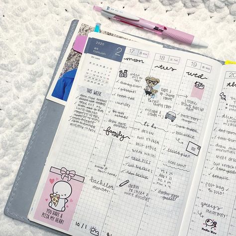 S Y D N E Y - PLANNERMONKEYCO on Instagram: “My very messy and half assed last week - planner funk? 🖊 #hobonichicousin #hobonichitecho #hobonichi2020 #hobonichi #plannerinspiration…” Messy Planner, Week Planner, Hobonichi Cousin, Hobonichi Techo, Planner Inspiration, Weekly Planner, Bullet Journal, On Instagram, Instagram