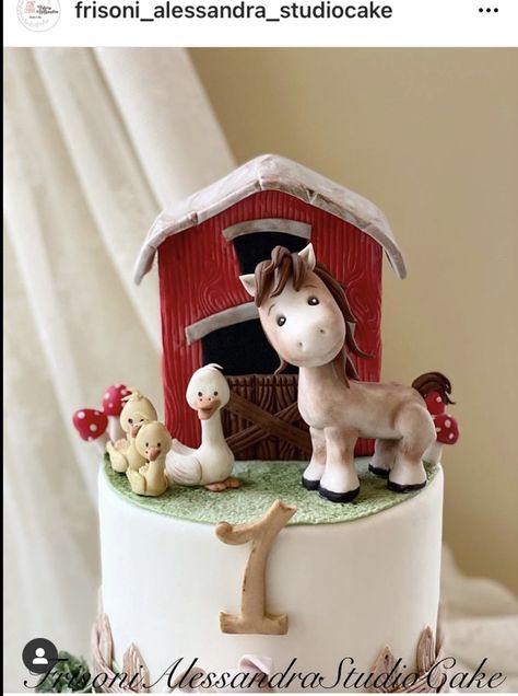 Petting Zoo Cake, Petting Zoo Party, Farm Birthday Cakes, Zoo Cake, Barnyard Cake, Farm Animal Cakes, Cow Cakes, Farm Cake, Zoo Party