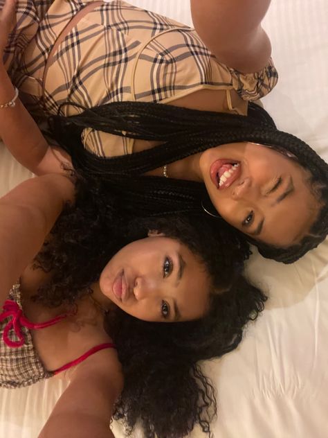 Fotos Goals, Black Femininity, Best Friends Aesthetic, Best Friend Photos, Cute Friend Pictures, Cute Friend Photos, Bestie Goals, المملكة العربية السعودية, Best Friend Goals